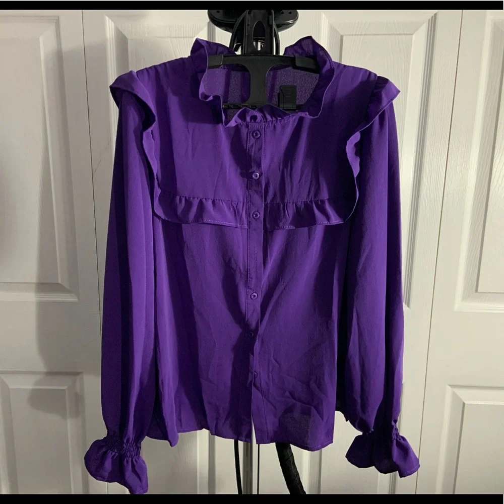 NWT Purple Blouse with Ruffles (XL12) - Picture 2 of 9